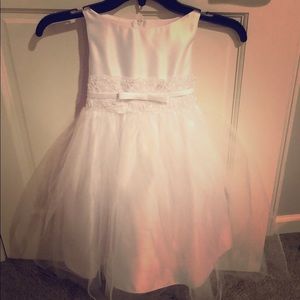 Flowergirl dress- white! Sz 4. Worn a few hours!